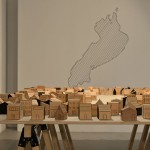 平面作家/イラストレーター・山内庸資による「町」をテーマにした展覧会「NEW OPEN AREA」1月25日より神戸アートビレッジセンターにて開催